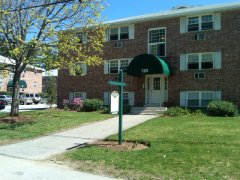 Pine Hill Gardens Apartments Nashua New Hampshire Office w sign.jpg
